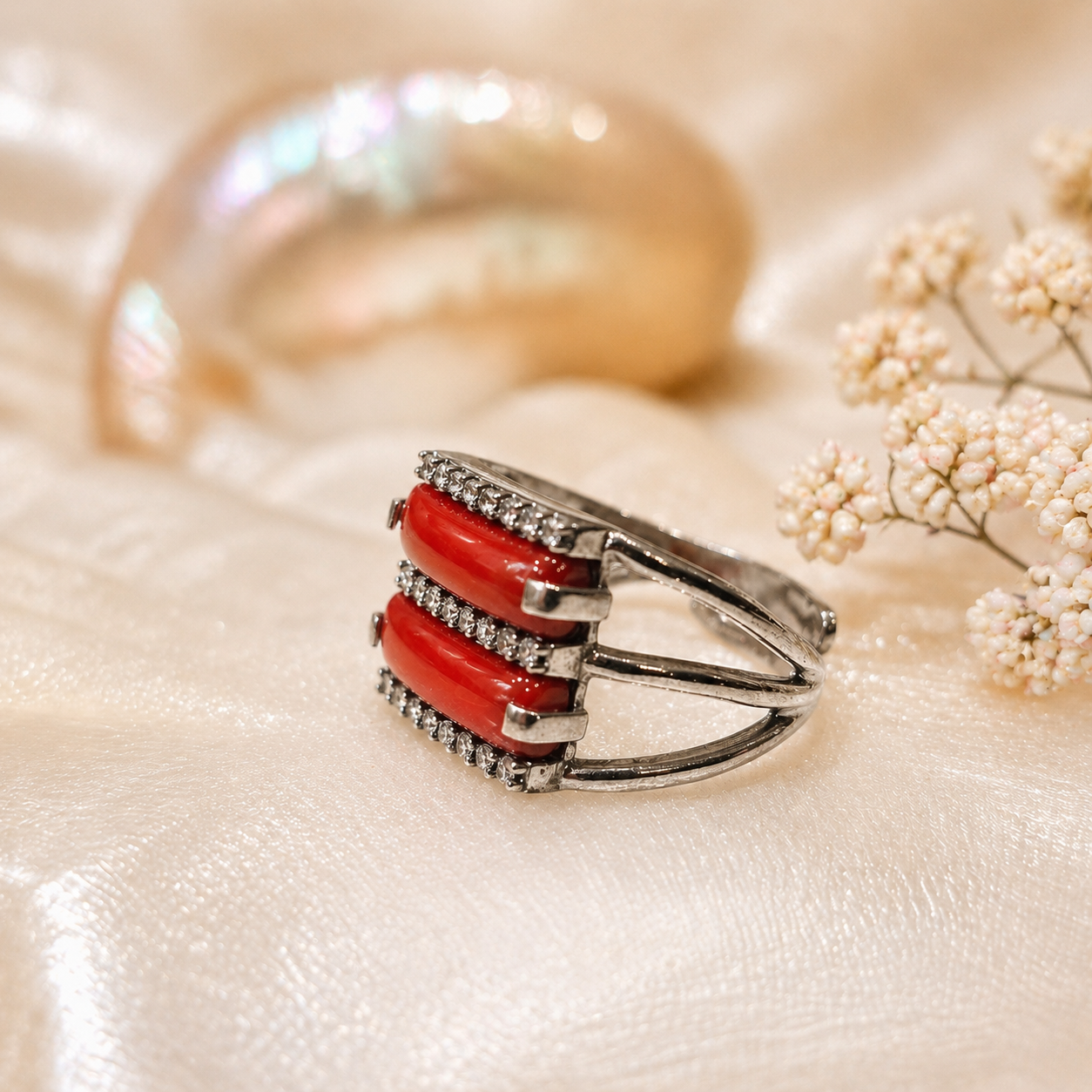 Anello in Argento 925 rodiato con doppia fascia di Corallo Rosso Naturale del Mediterraneo e file di zirconi