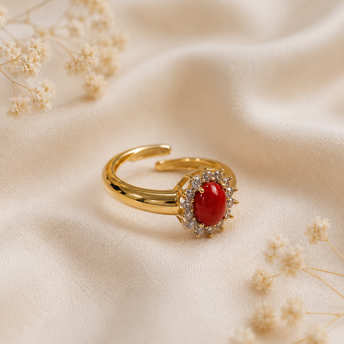 Anello regolabile in Argento 925 placcato oro con cabochon ovale di Corallo Rosso Naturale del Mediterraneo e zirconi bianchi