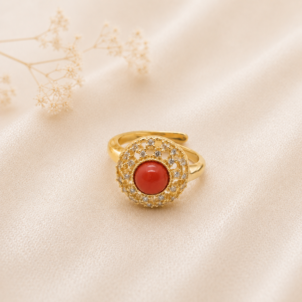 Anello Supreme da donna in Argento 925 regolabile con corallo rosso naturale del Mediterraneo, realizzato artigianalmente in Italia.