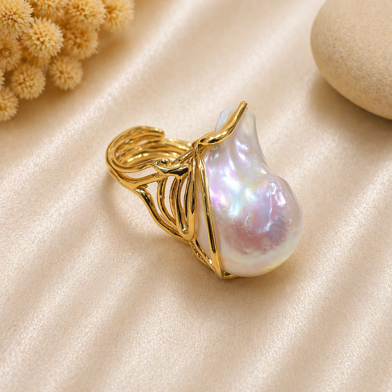 Anello in Argento 925 placcato oro con Perla Barocca Naturale d'Acqua Dolce