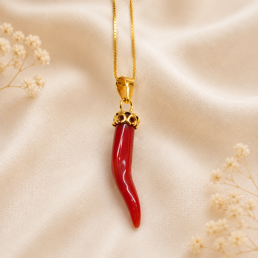Collana unisex in Argento 925 placcato oro con autentico corno di Corallo Rosso Naturale del Mediterraneo e catenina veneziana da 45 cm