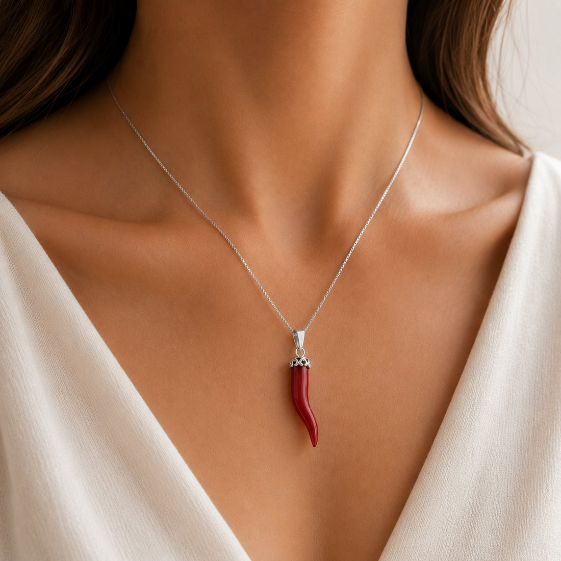Collana unisex in Argento 925 rodiato con autentico corno di Corallo Rosso Naturale del Mediterraneo e catenina veneziana da 45 cm