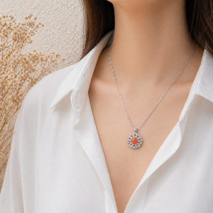 Collana Elite da donna in Argento 925 con Corallo Rosso Naturale del Mediterraneo, disponibile in finitura placcata oro e rodiata con catenina veneziana da 45 cm