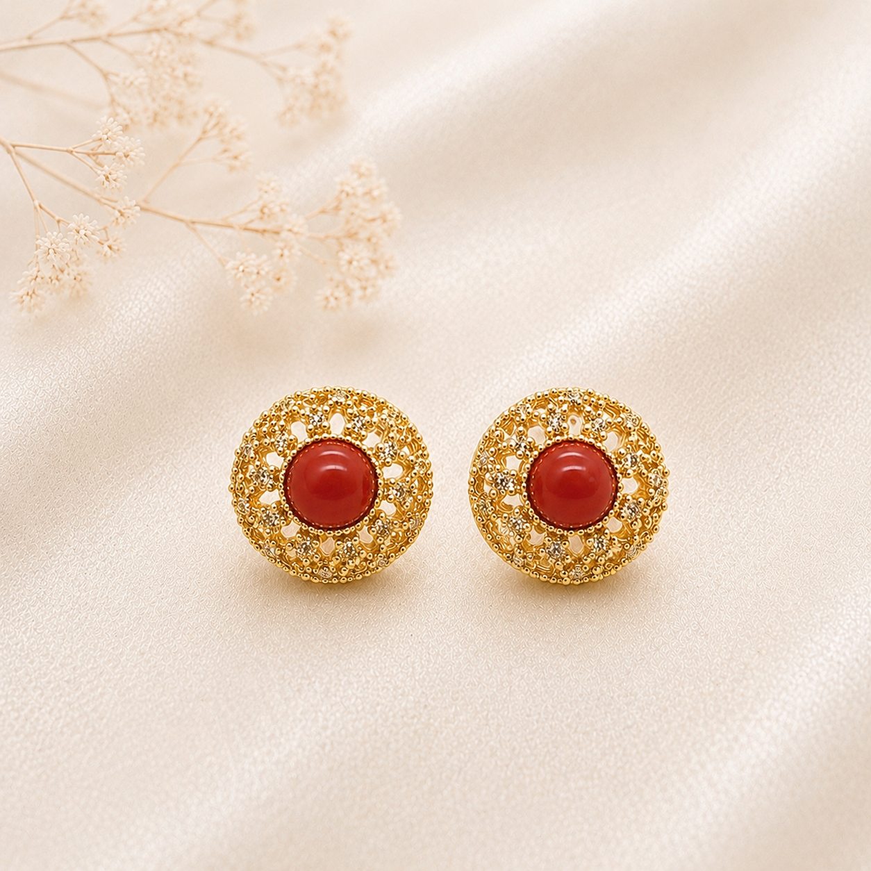 Orecchini Elite placcati oro in Argento 925 con cabochon di Corallo Rosso Naturale del Mediterraneo