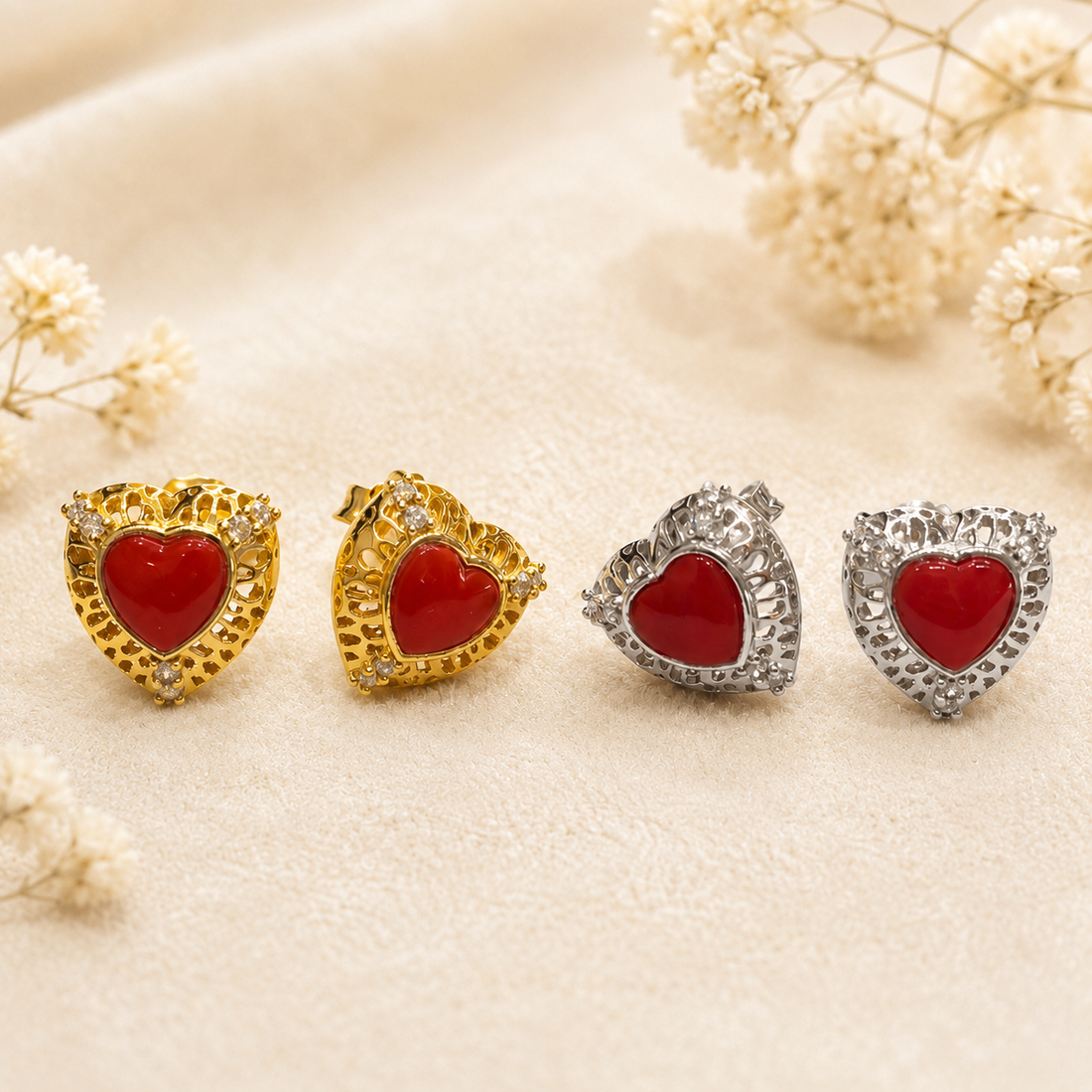 Orecchini Passion in Argento 925 con cuore di Corallo Rosso Naturale del Mediterraneo e zirconi, disponibili in finitura placcata oro e rodiata