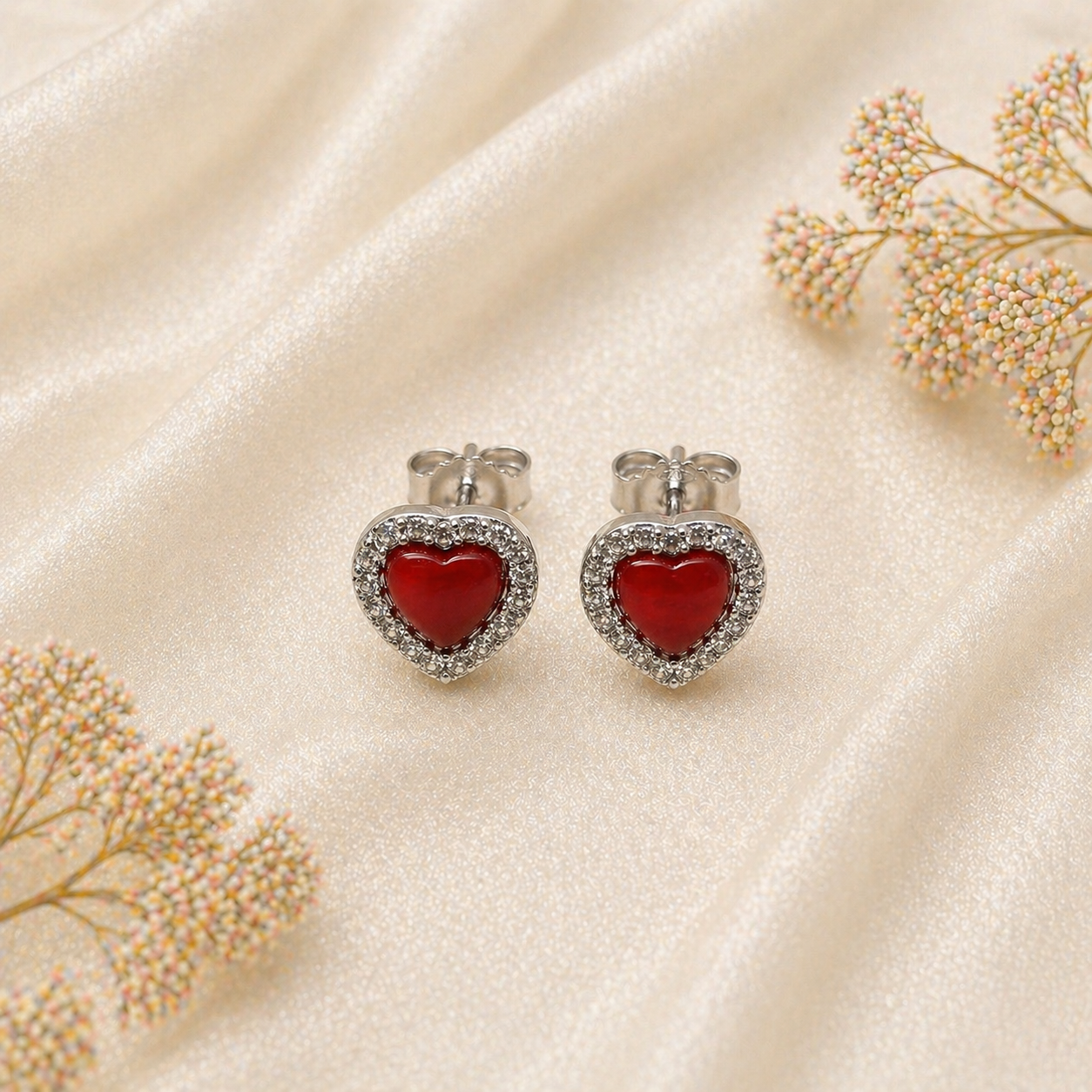 Orecchini Passion rodiati in Argento 925 con cuore di Corallo Rosso Naturale e zirconi bianchi